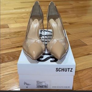 Schutz Garthy pump honey beige size 9